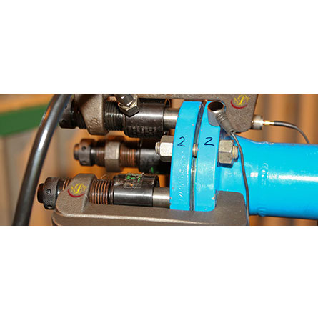 kẹp nóng mặt bích bằng thủy lực 