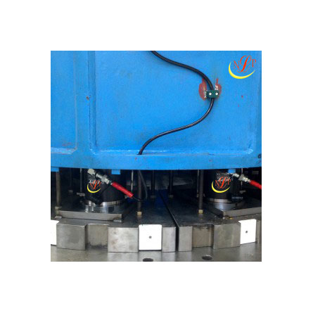 kích thủy lực 1 chiều 600 tấn CSE-600/250